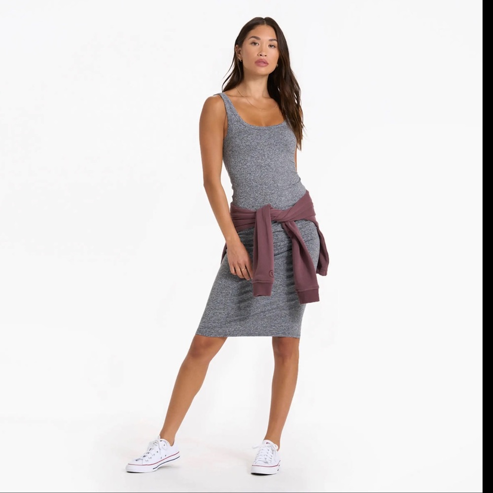 NWT- Vuori Halo Dress- Grey S